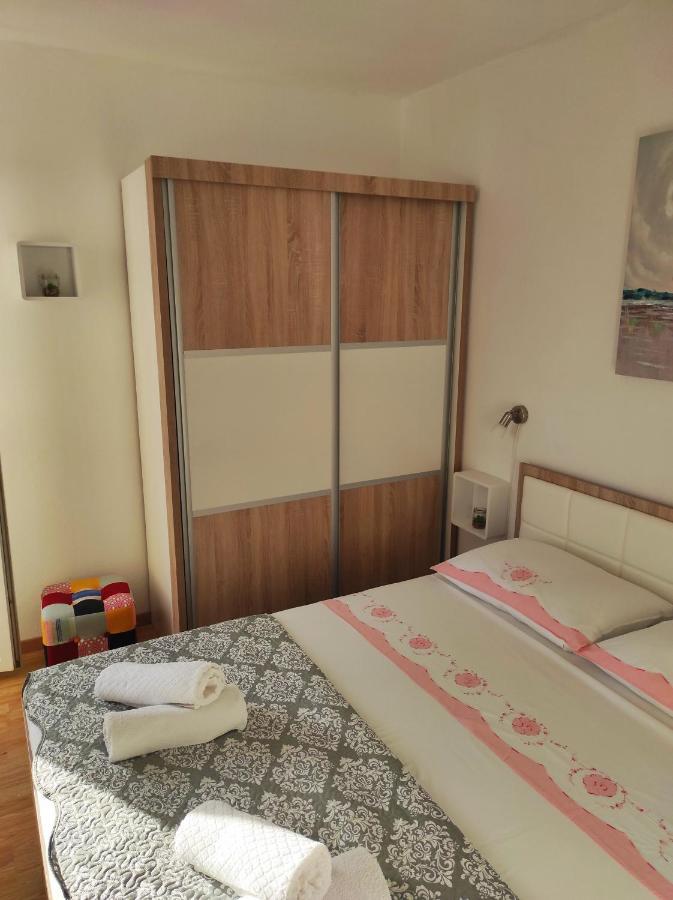 Apartments Pivac - לוקבה מראה חיצוני תמונה